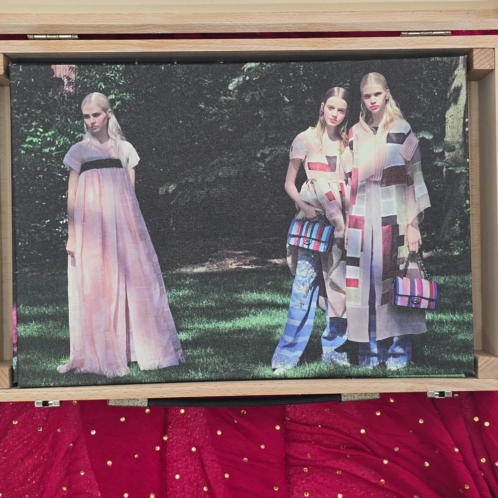 Chanel‎ Fashion Impressionism 2015/2016  Collection Wooden Box